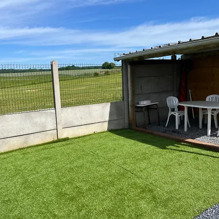 La Roulotte Bleue Camping